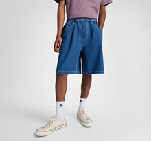 Load image into Gallery viewer, Converse "5 Pocket Baggy Short" Light Stone Wash Denim