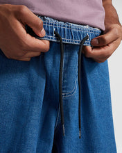Load image into Gallery viewer, Converse "5 Pocket Baggy Short" Light Stone Wash Denim