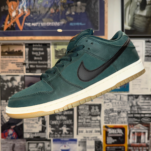 Nike SB "Dunk Low Pro" Deep Fir