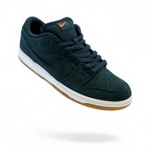 Load and play video in Gallery viewer, Nike SB &quot;Dunk Low Pro&quot; Deep Fir

